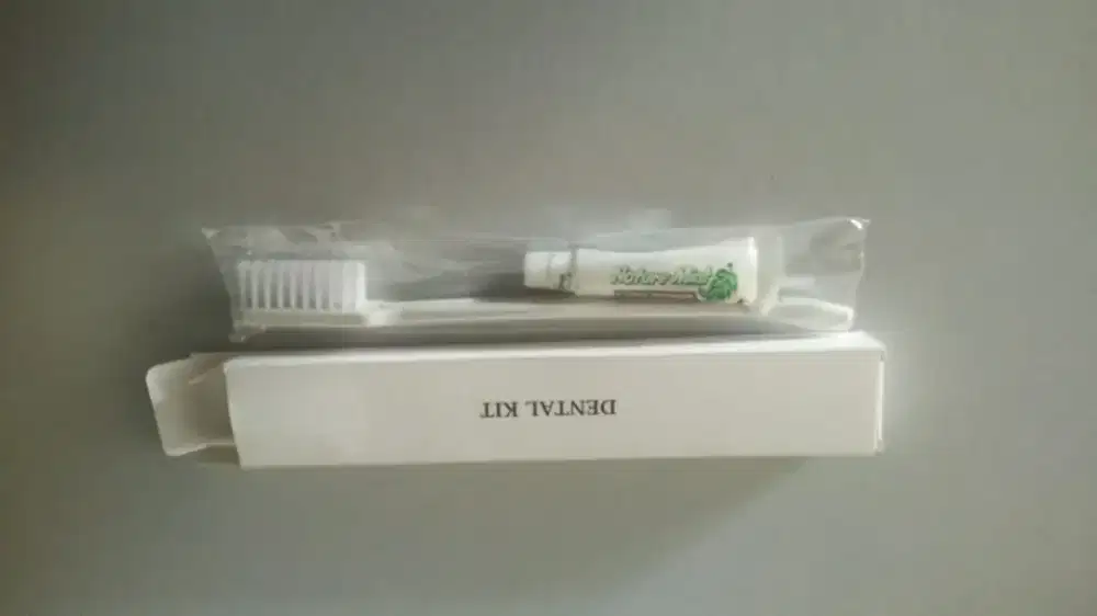 Jual perlengkapan hotel sikat gigi dll