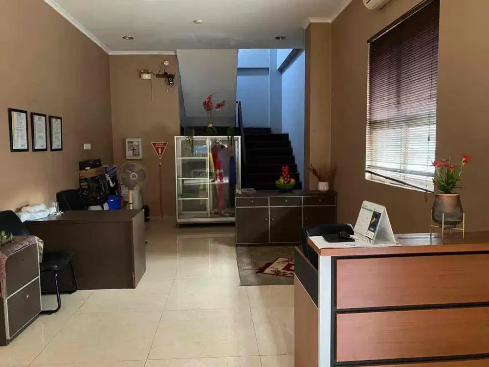 Dijual Rukan Crown Palace, Tebet
Jl Prof dr Soepomo