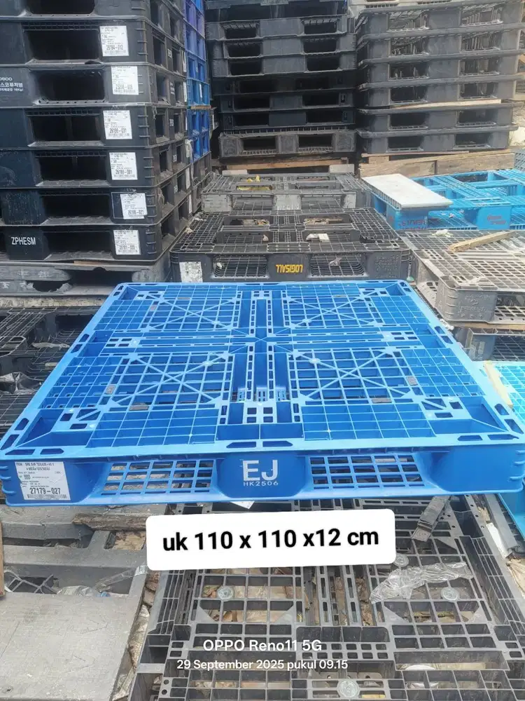Palet plastik ukuran 110 x 110 x 12