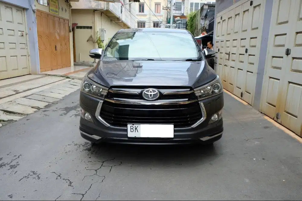 DP 52 JT‼️Toyota Innova Venturer 2.0 M/T 2017