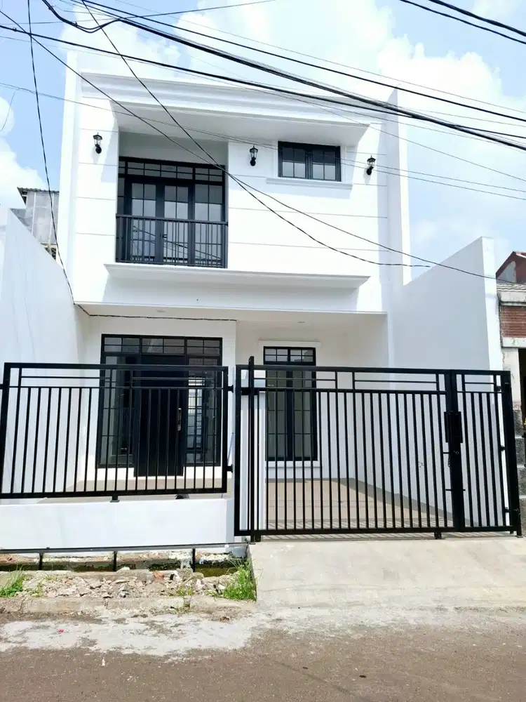 DIJUAL RUMAH DI KENCANA LOKA BSD