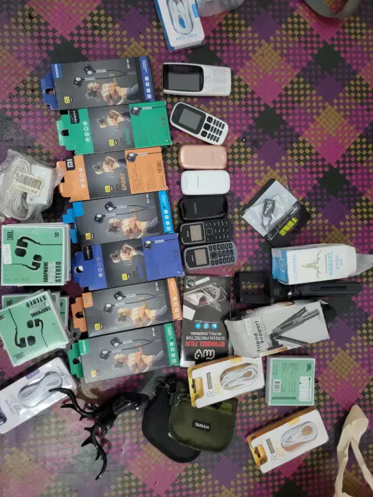 Jual Aksesoris HP dan HP jadul