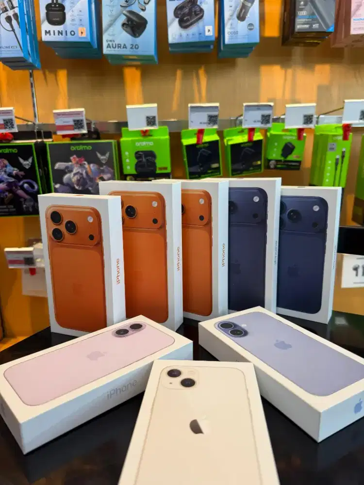 iPhone 17 Promax Cosmic Orange