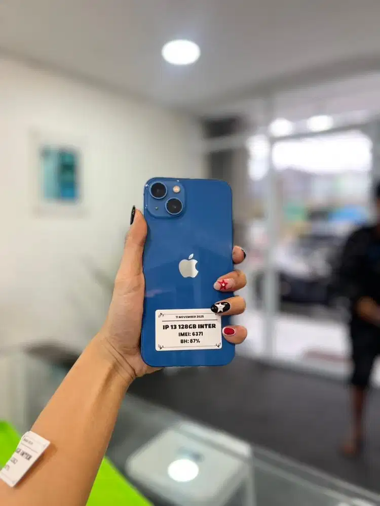 Iphone 13 128GB fullset mulus nominus bergaransi terima tt cod kredit