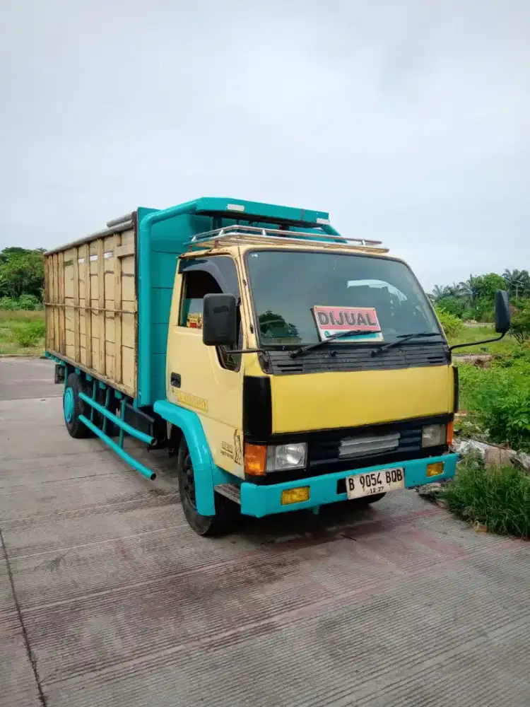 Mitsubishi Ps 100 Th 2003 truk dabel