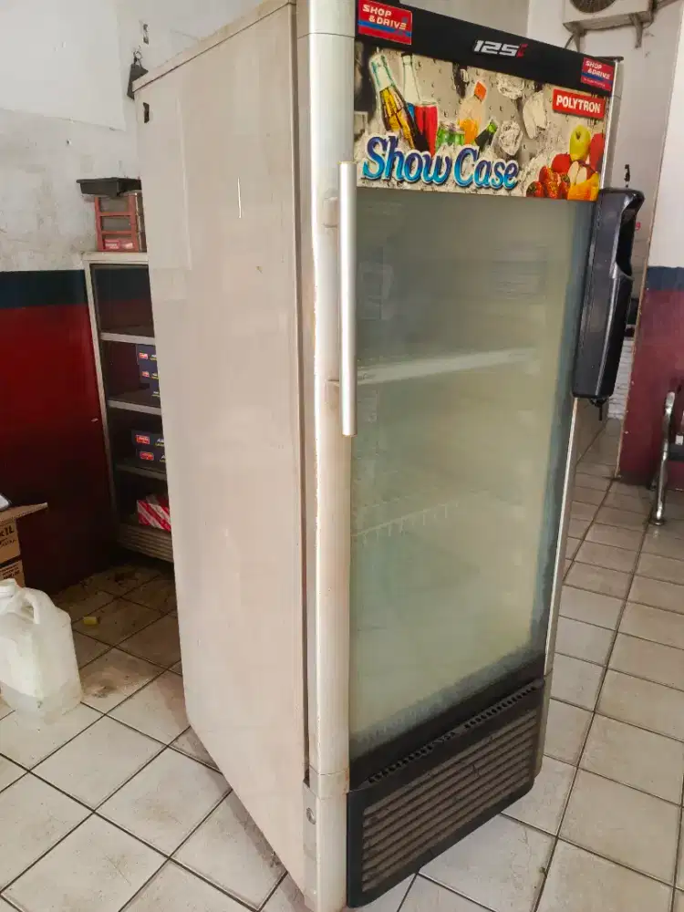 Kulkas Showcase Polytron