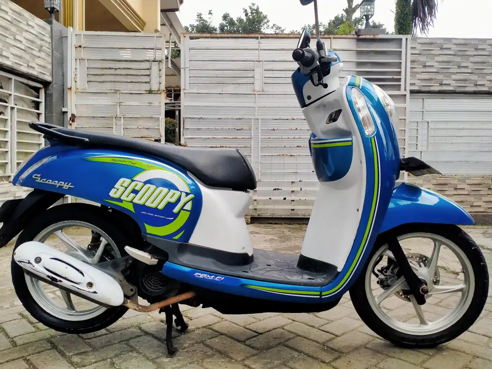 Scoopy FI lengkap motor sehat walafiat keterangan detail dibawah