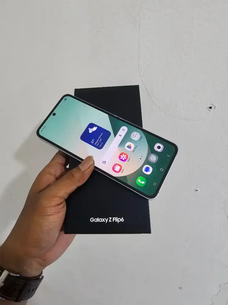 Samsung z flip 6 5g 12/256gb sein fullset ori garansi on like new