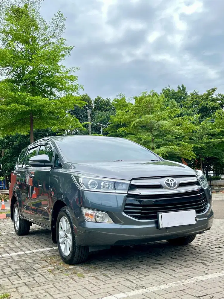 Innova Reborn 2.4 V Diesel AT 2019