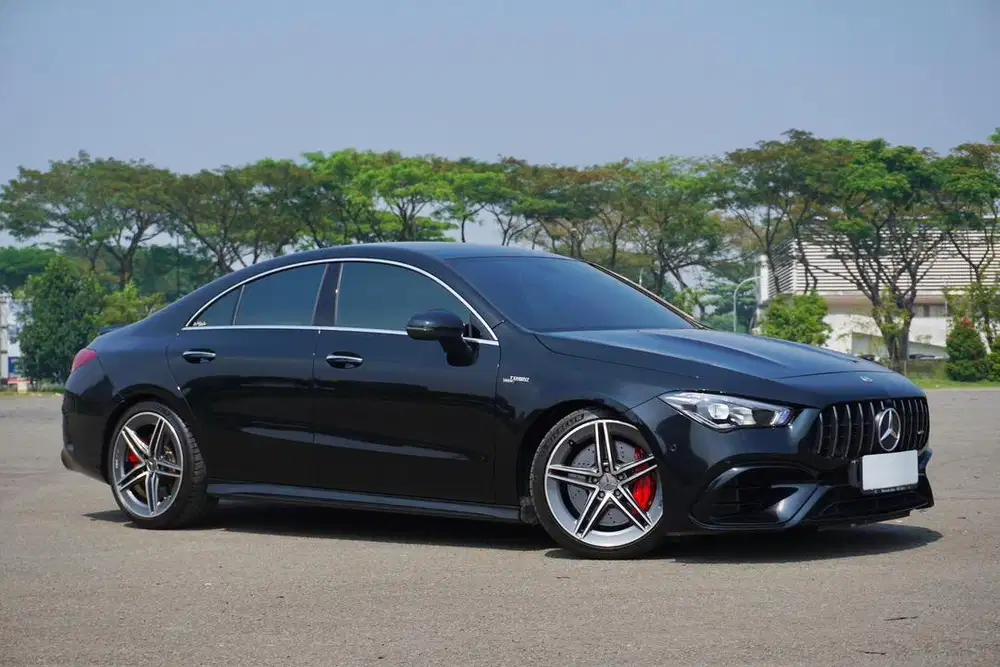 Rare Item Mercedes Benz CLA45s C118 4Matic+ AMG 2022 Hitam Bunga 0