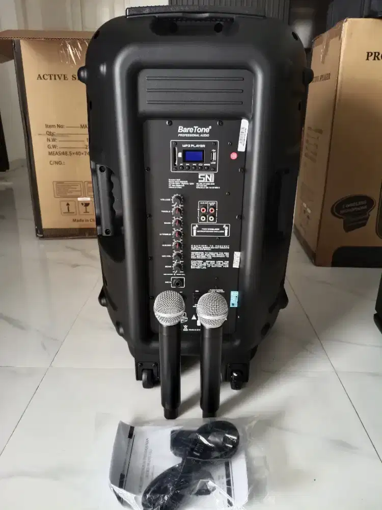 Di jual Speaker aktif  
Merk Barethone 15MHWR + 2 Micropone