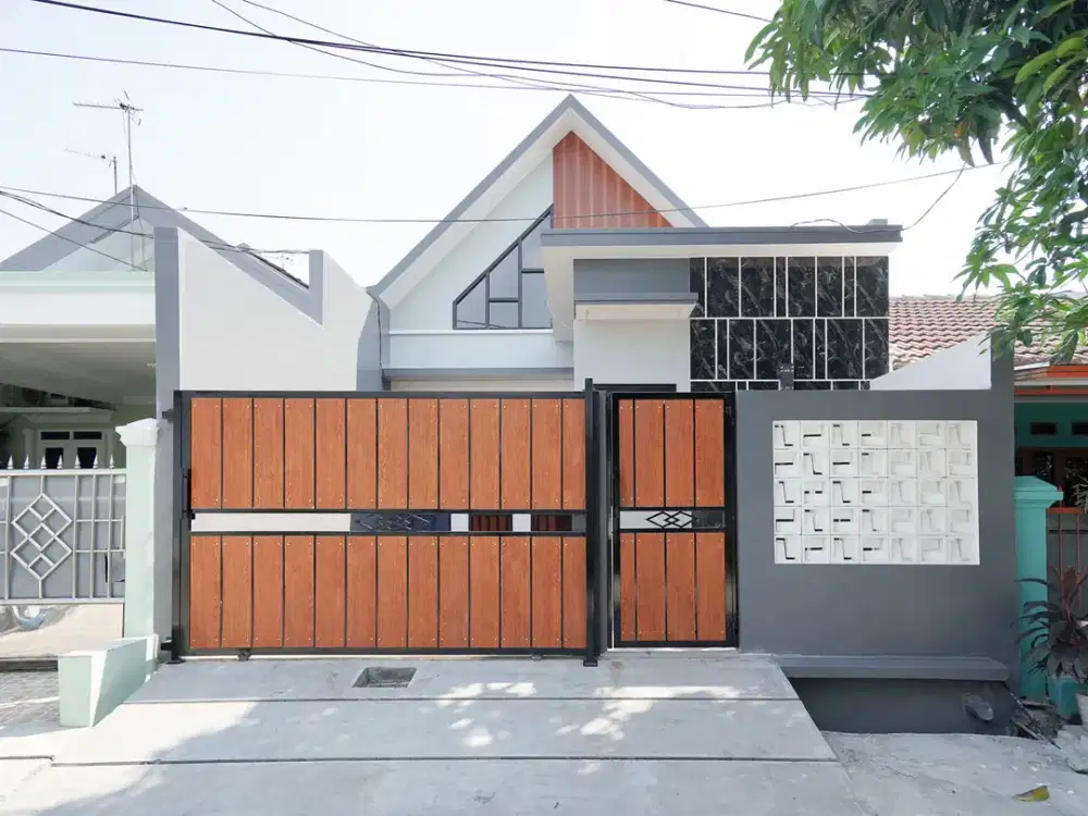 Rumah Luas SHM 10 Menit ke Pintu Tol Pondok Ranji Hadap Timur J-37088