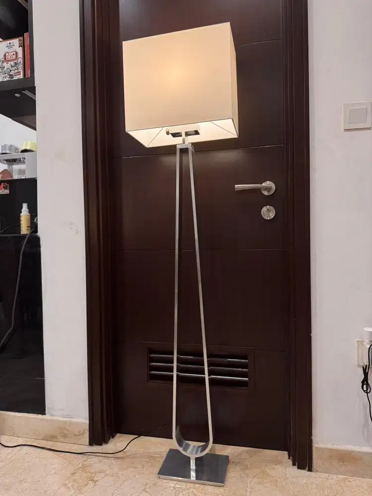 Lampu Standing IKEA KLABB Lampu Lantai Berdiri