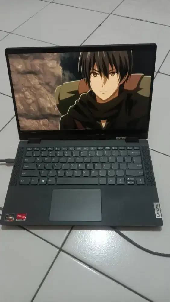 Laptop LENOVO RYZEN SERIES 3