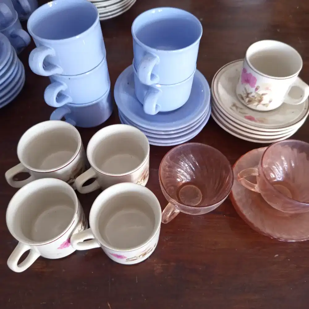 SET CANGKIR MINUM CANTIK GET 24 PCS