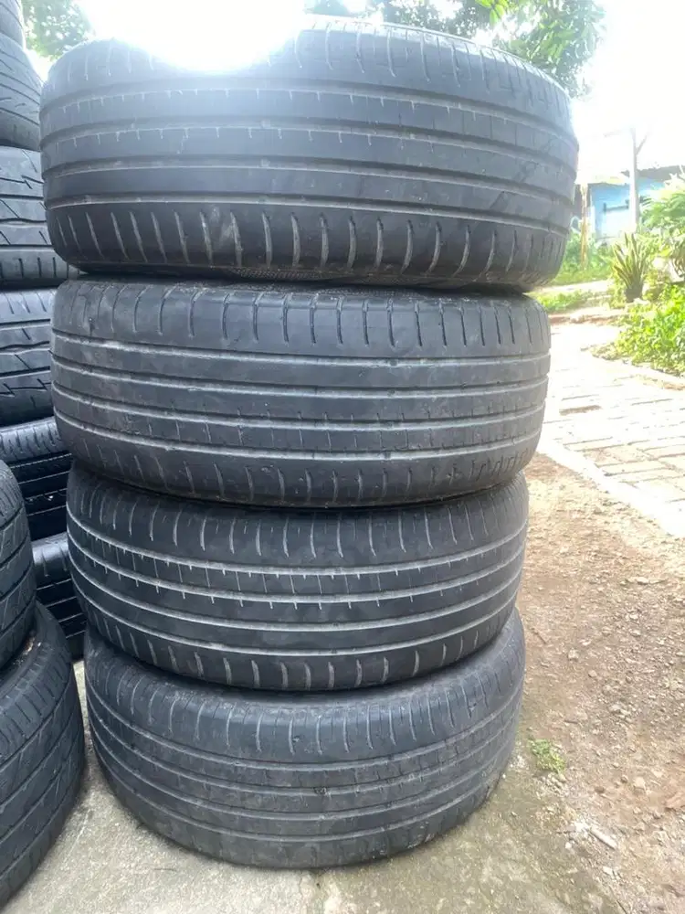 Ban 225/55/r17 accelera phi-r