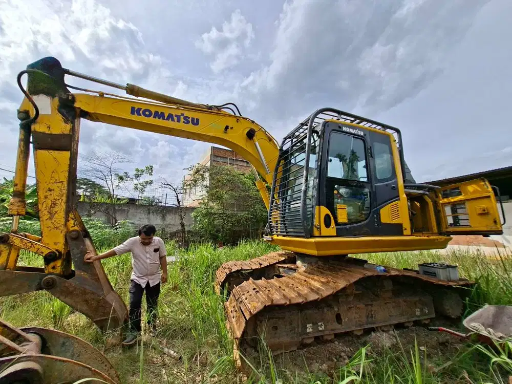 KOMATSU EXCAVATOR PC135F-10M0 (Graple)