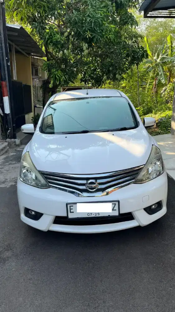 Dijual Nissan Grand Livina XV MT terawat