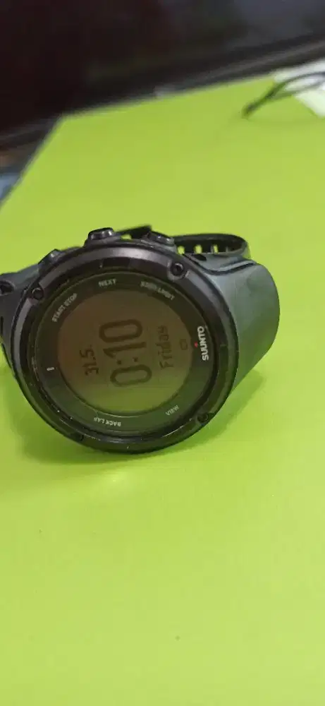 Dijual jam Suunto ambit 2