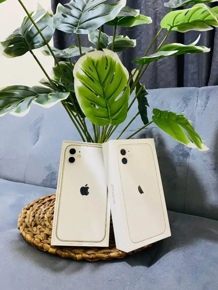 iPhone 11 white 64GB iBox