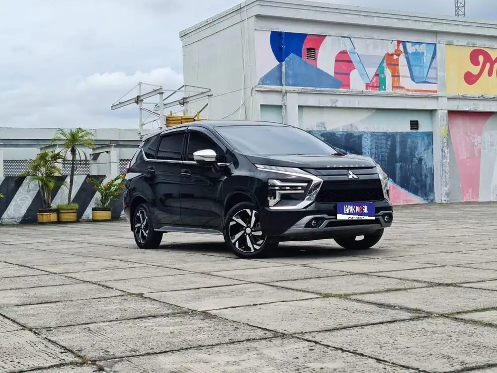 Good Condition !!! Mitsubishi Xpander 1.5 Ultimate AT Hitam KM 38RB