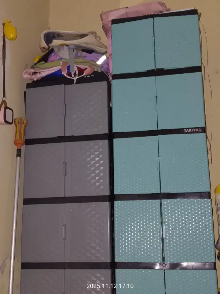 Lemari pakaian  anak