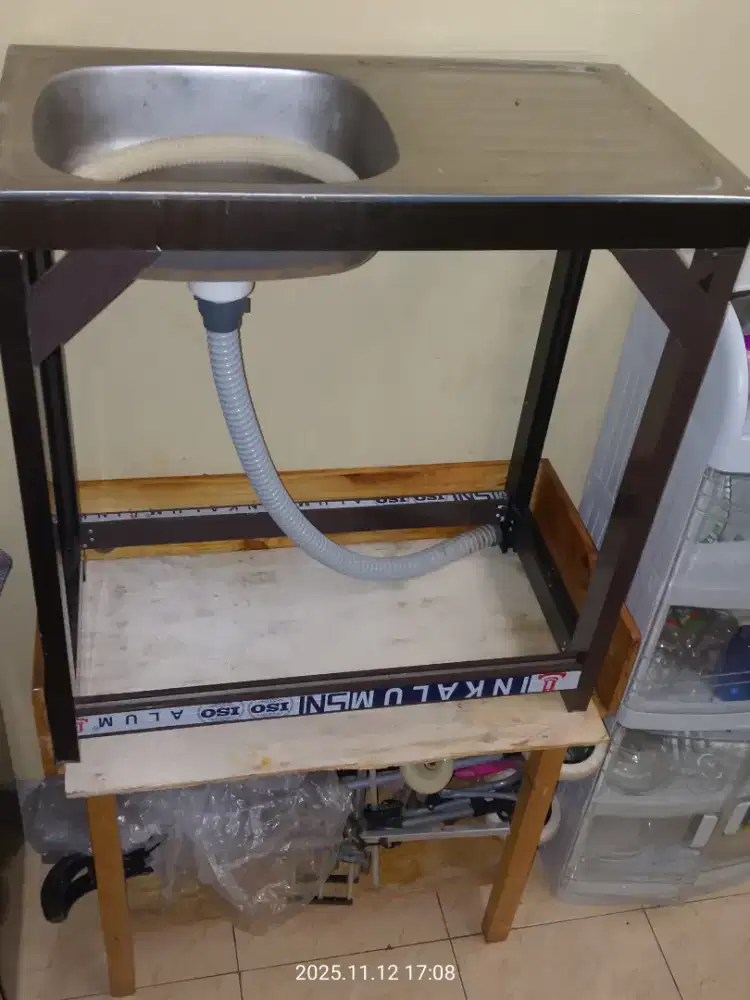 Wastafel cuci piring