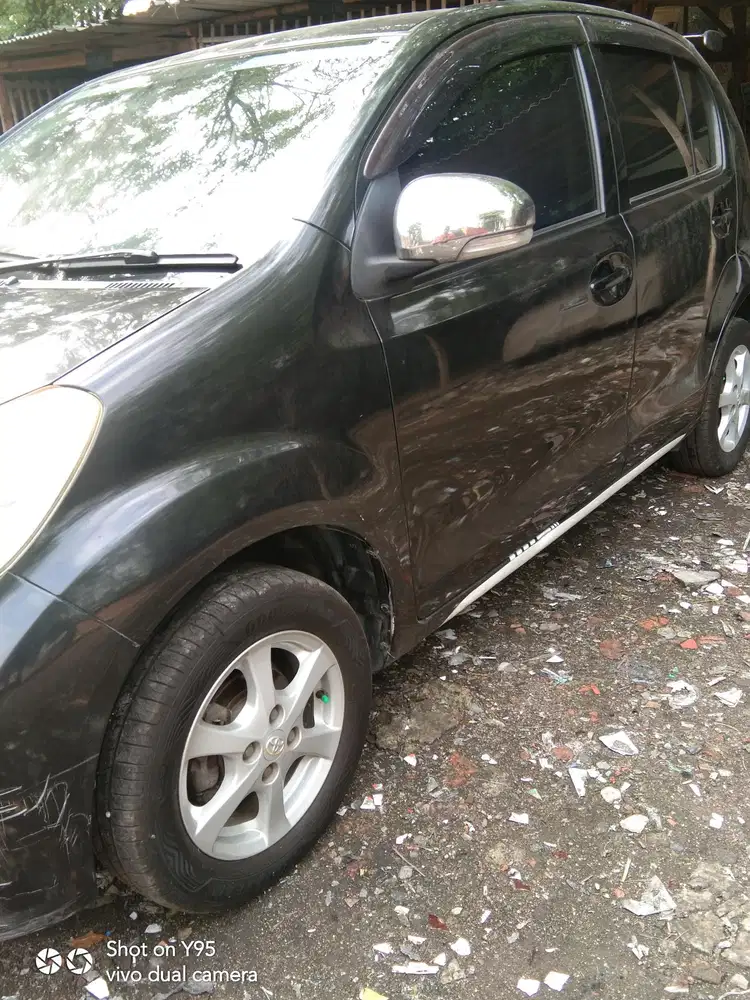 Daihatsu Sirion 2013 Bensin