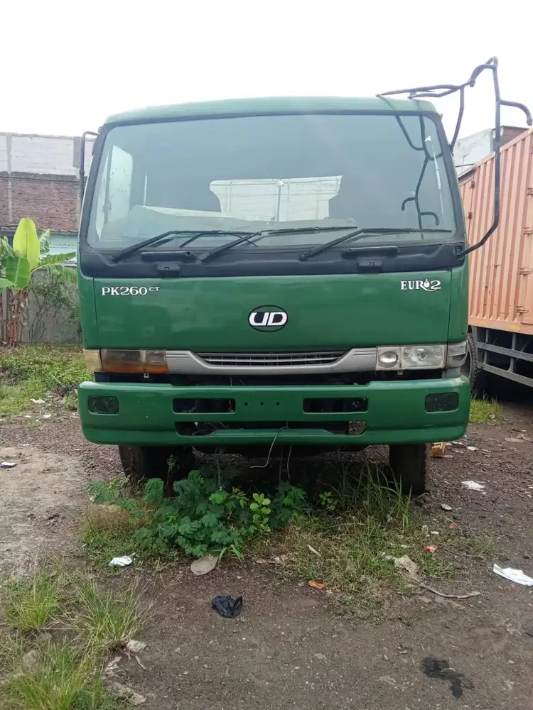 UD TRUCK PK 260 CT TAHUN 2013