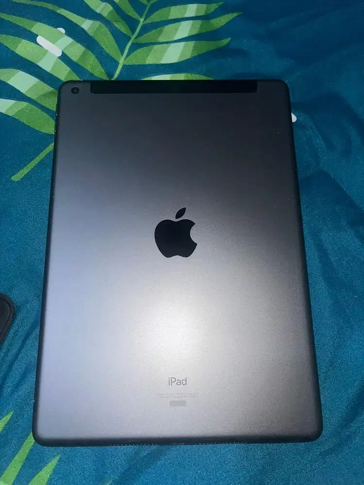 Ipad gen8th 32gb wifi+celullar (ibox)