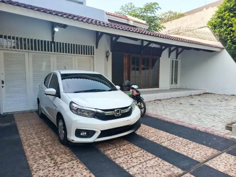 Rumah besar Puri Indah luas 360 m ,cocok utk usaha dan tinggal