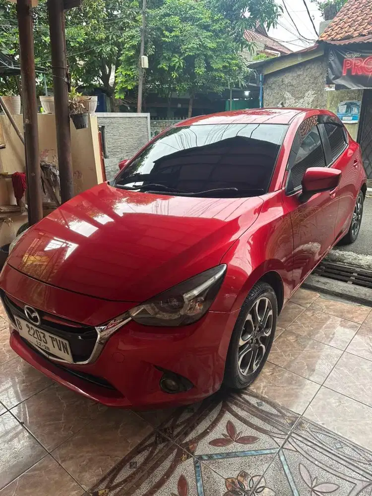 Mazda 2 type R 2015 Skyactiv