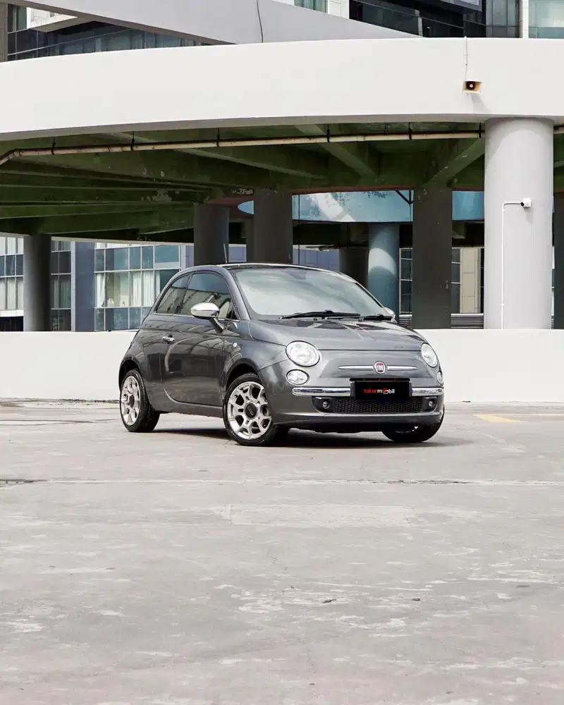 FIAT 500 1.4 Lounge tahun 2013