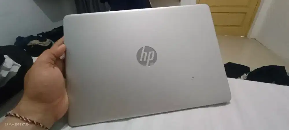 Laptop HP kondisi super baik