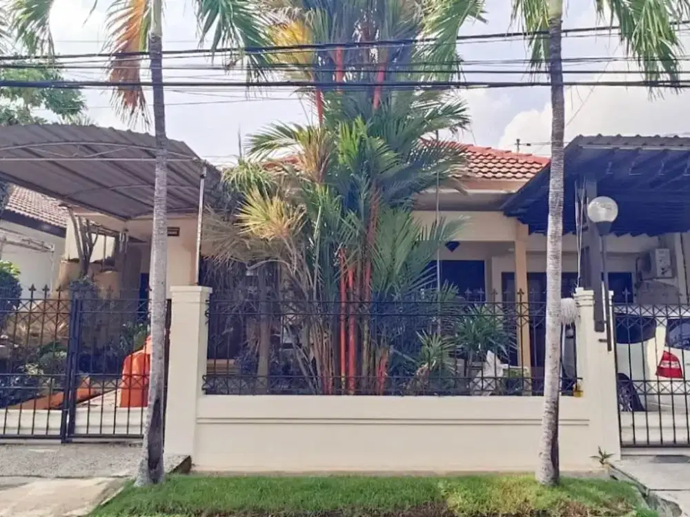 Rumah di Manyar Indah