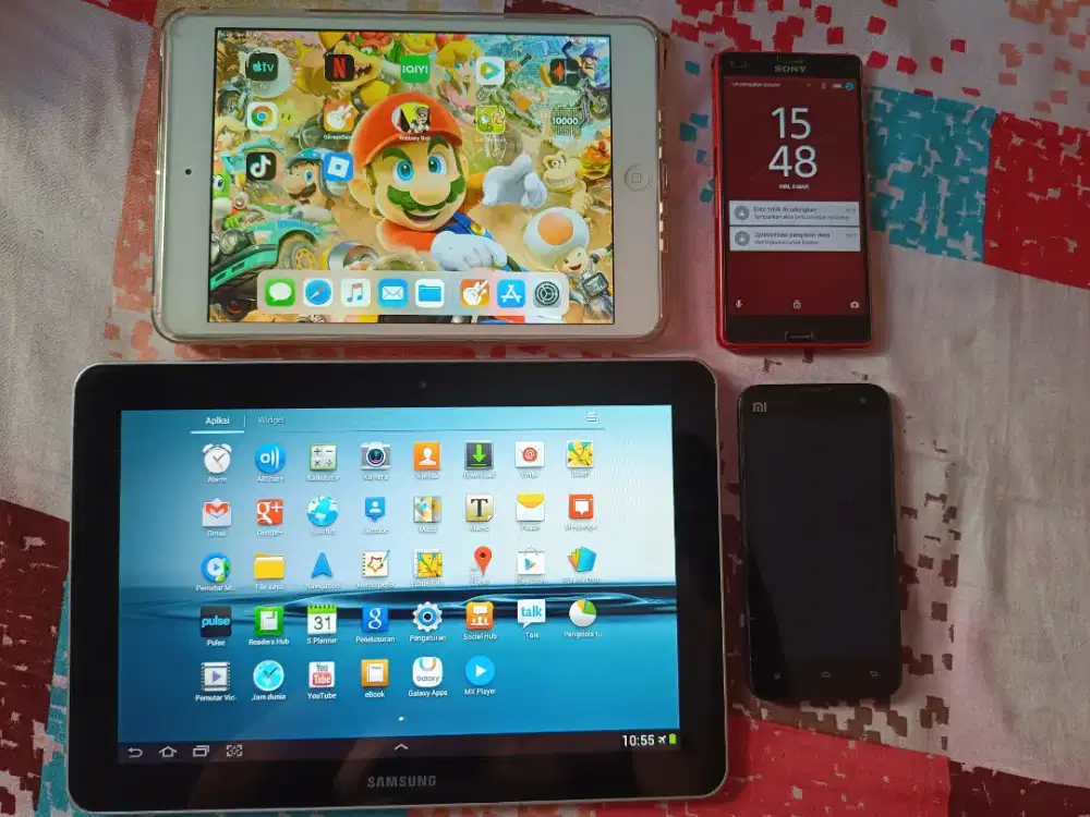 iPad Tab dan Handphone Jadul