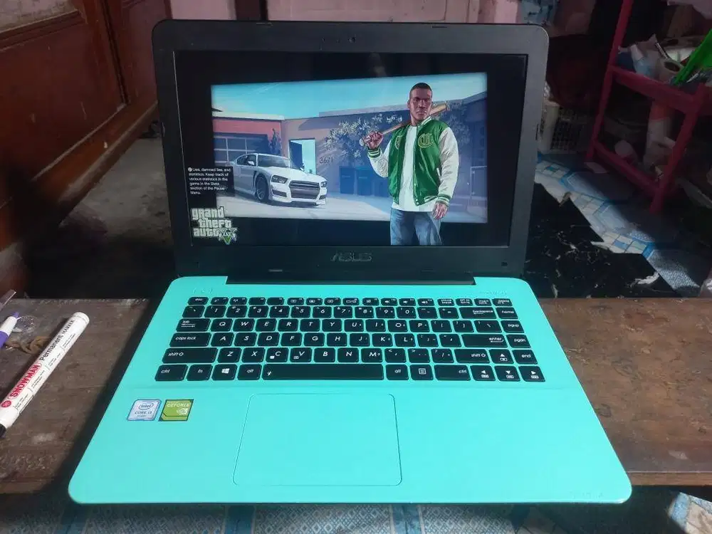 ASUS X455LF i3 NVIDIA RAM 12 GB SSD+HDD FULLGAMING