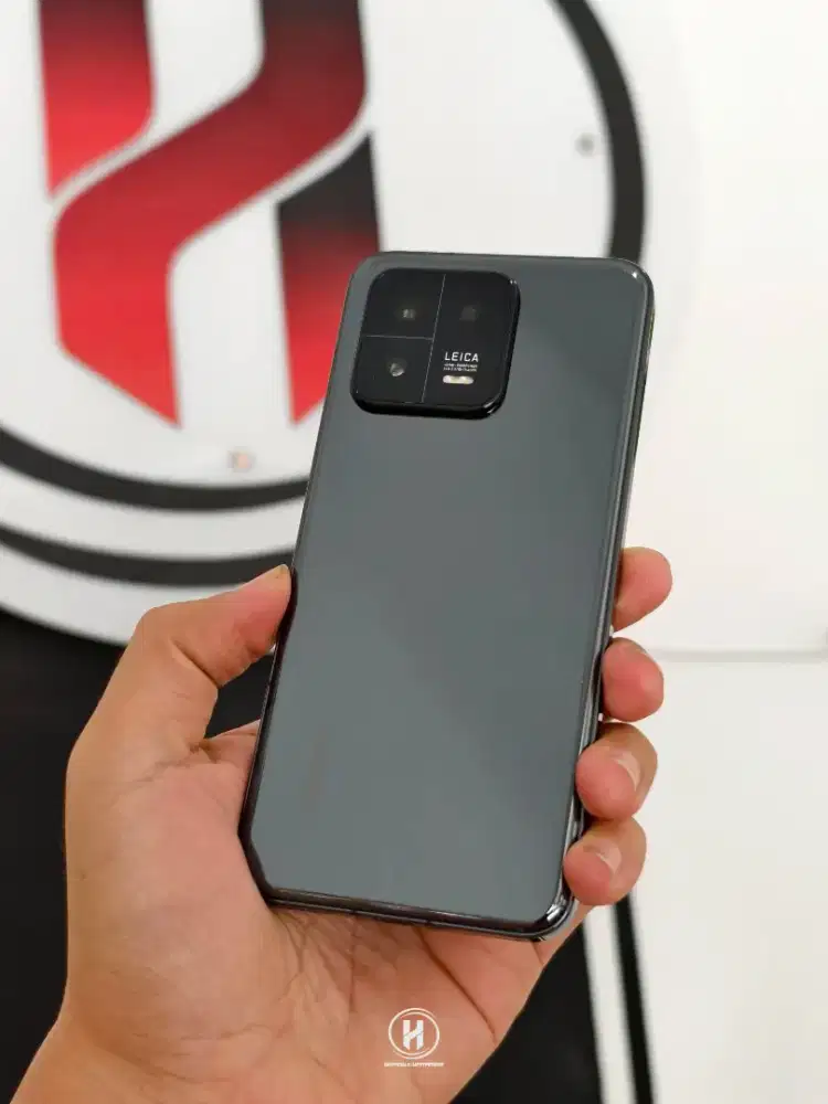 Xiaomi 13 leica varian 12 gb 512gb