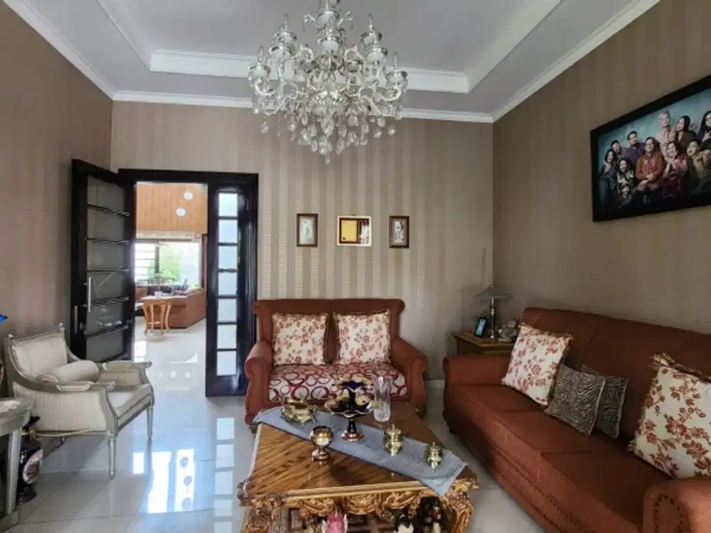 RUMAH MEWAH SAYAP RIAU (CIMANUK)

FULL FURNISHED,SIAP HUNI