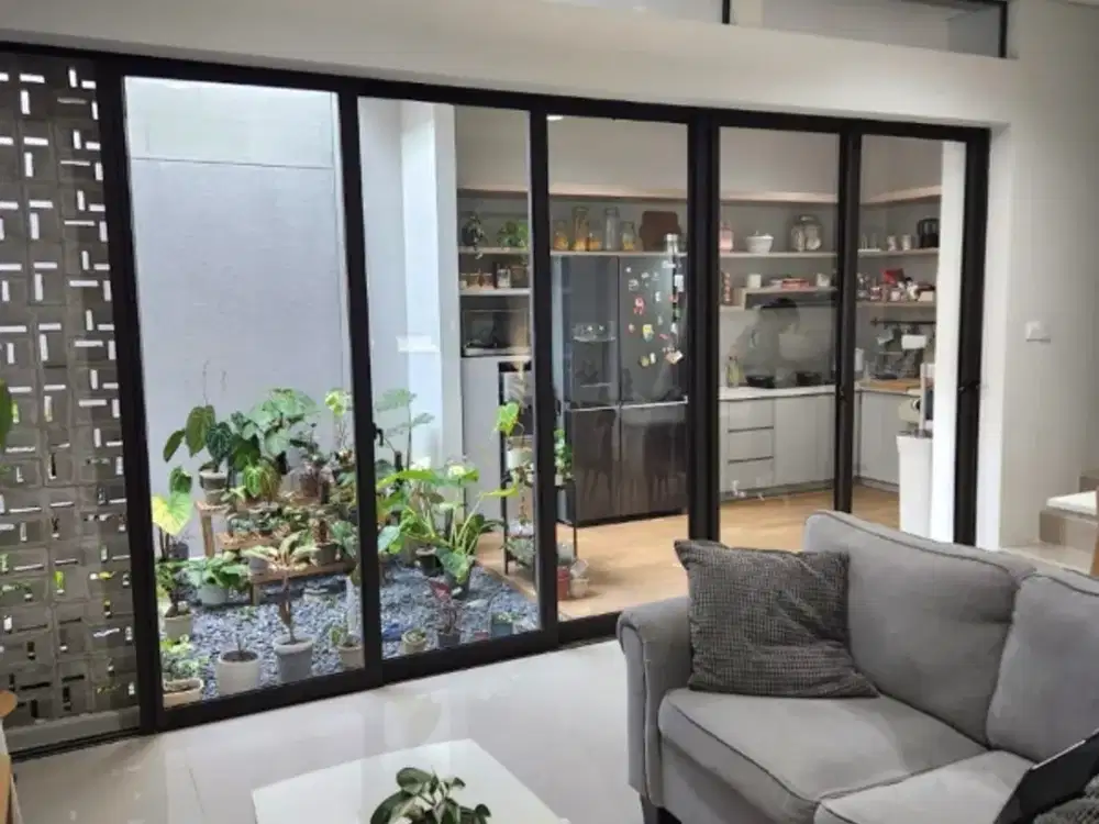 RUMAH CLUSTER FLORA SUMMARECON SIAP HUN
Cluster  Flora Freya premium