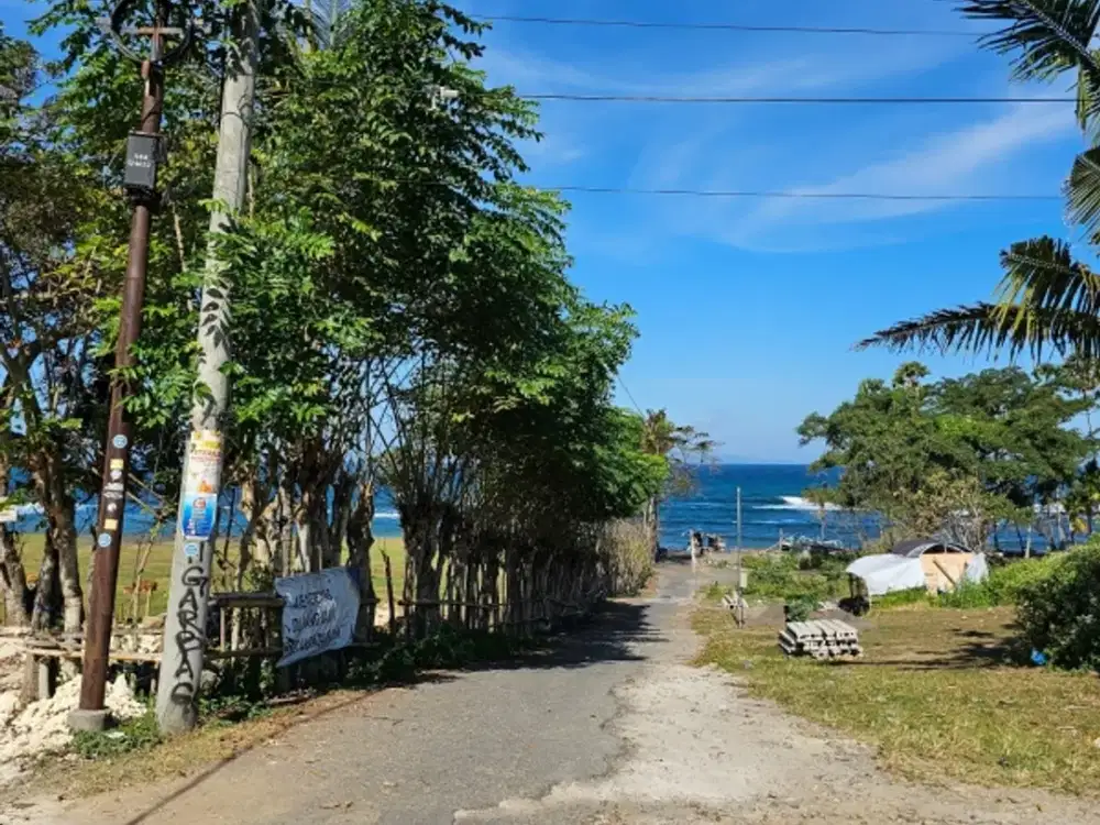 TANAH STRATEGIS 200METER KE PANTAI SABA BALI SEBELAH RUMAH ARTIS TOP