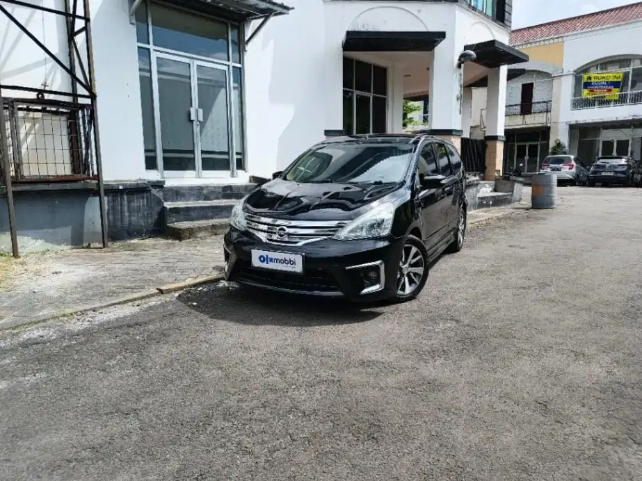 Like New NISSAN GRAND LIVINA 1.5 XV HIGHWAY STAR BENSIN A/T 2016 HITAM