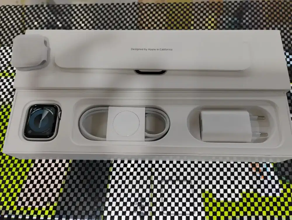 Apple Watch Series 4 40mm ex.ibox