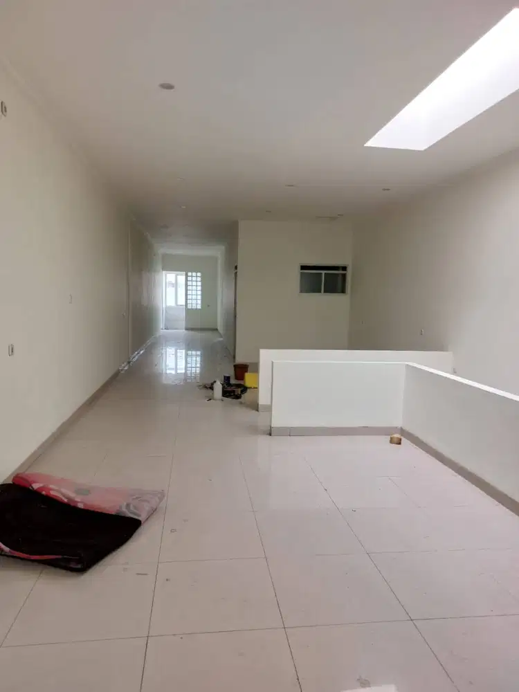 Ruko 2 Lantai Siap Pakai di Taman Kopo Indah 1 Bandung