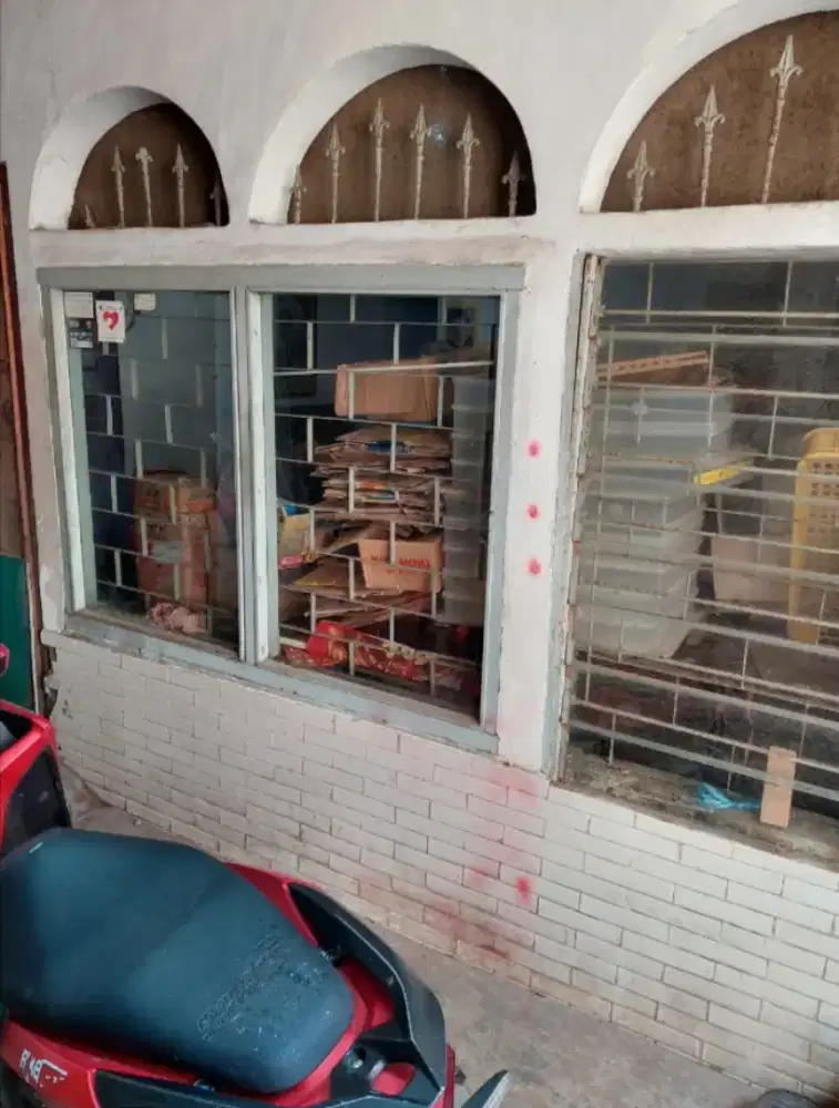 JUAL RUMAH 2 LANTAI DEKAT DAERAH SENEN JAKARTA PUSAT