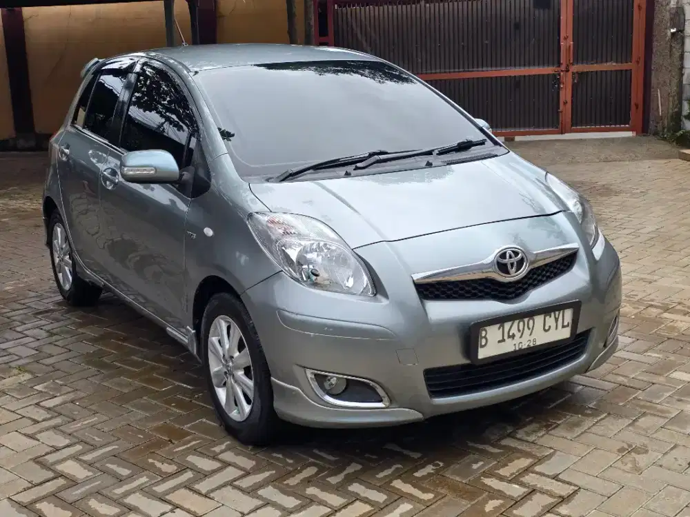 Toyota Yaris 2010 Bensin
