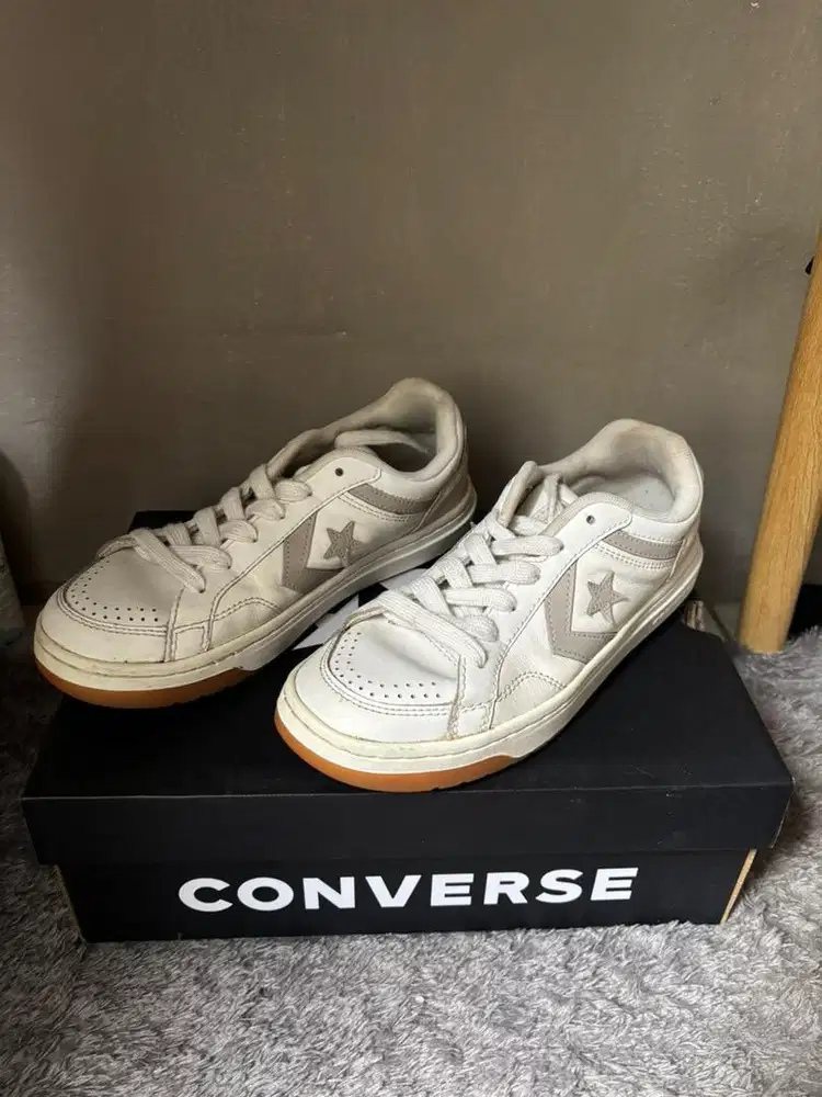 Preloved Converse Pro Blaze Classic Luca Sport Unisex