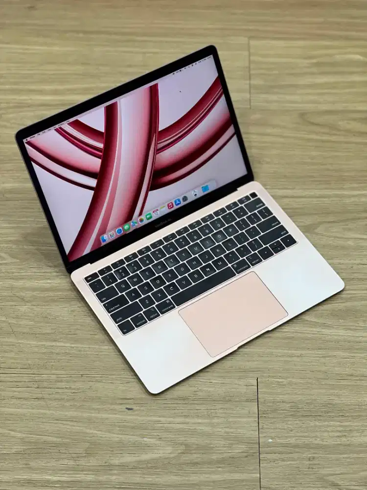 MacBook air 2018 13inch 8/128
