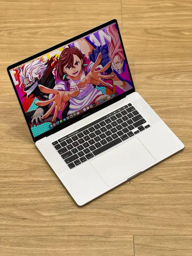 MacBook pro 2019 16inch 16/512