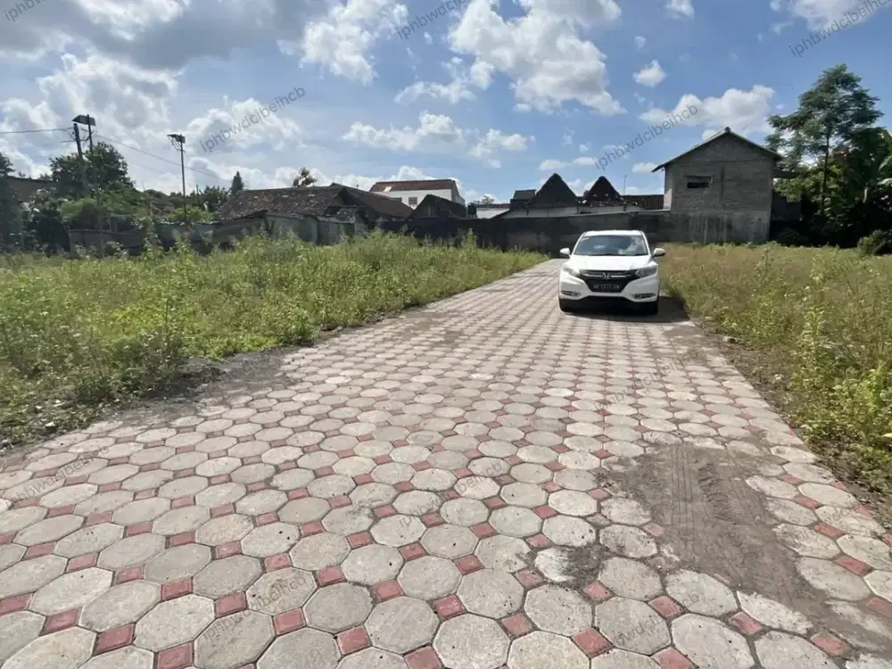 Tanah Luas di Blok O Dekat JEC – Cocok untuk Pengembangan Usaha atau P